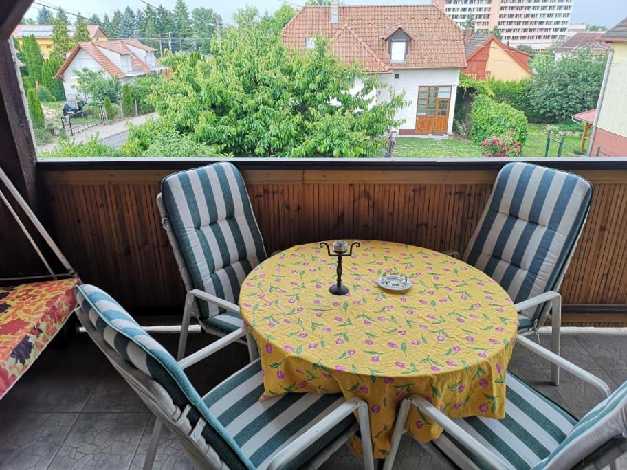 Karos Central Apartmanhaz Zalakaros Luaran gambar