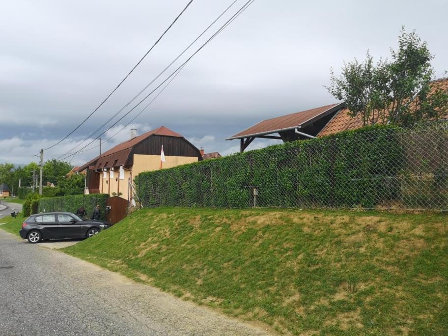 Karos Central Apartmanhaz Zalakaros Luaran gambar