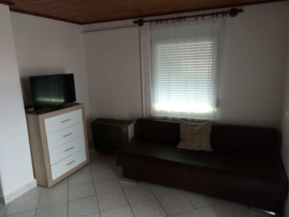 Karos Central Apartmanhaz Zalakaros Luaran gambar